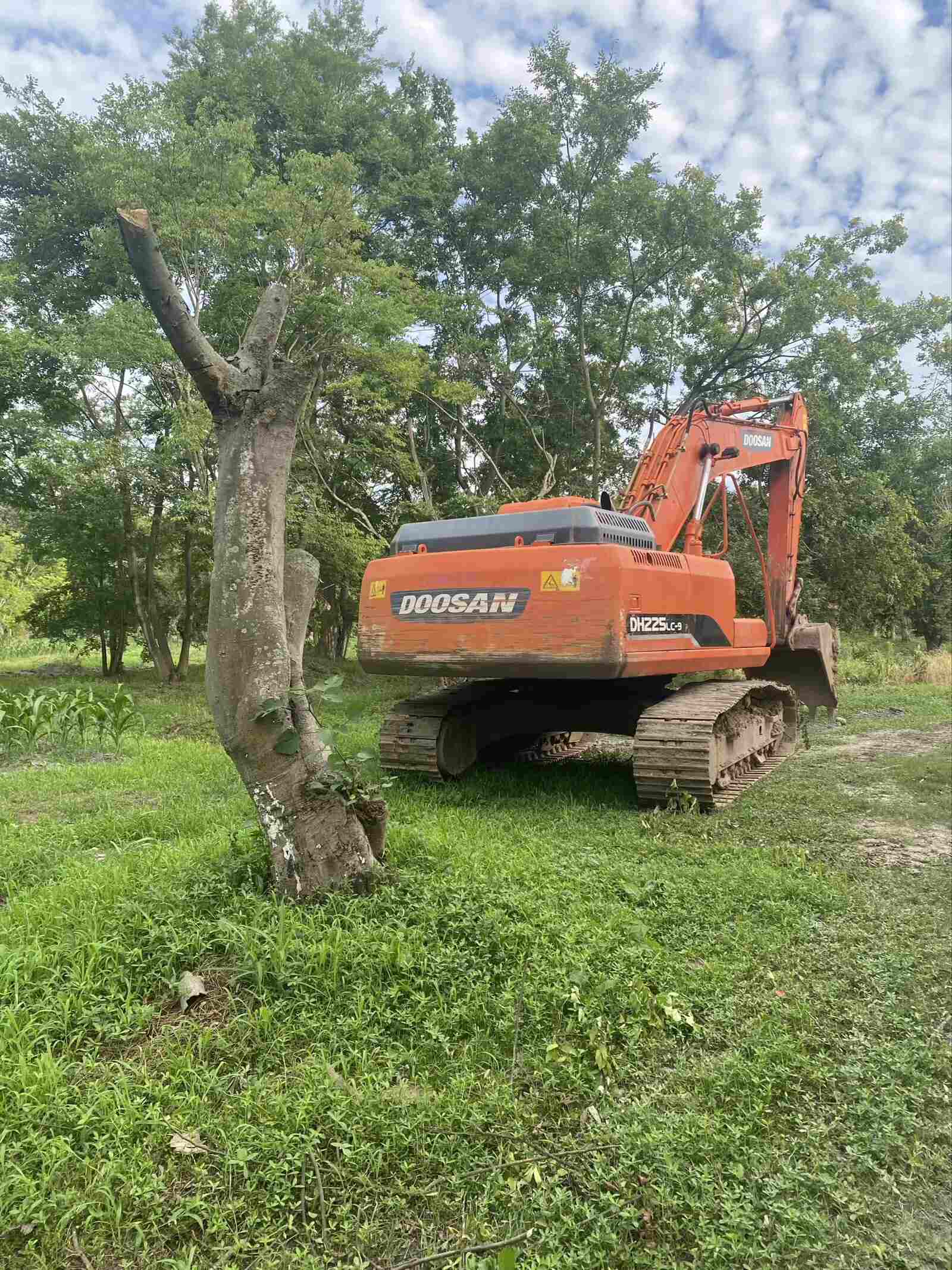 2015 Doosan 225 Excavator Good Condition