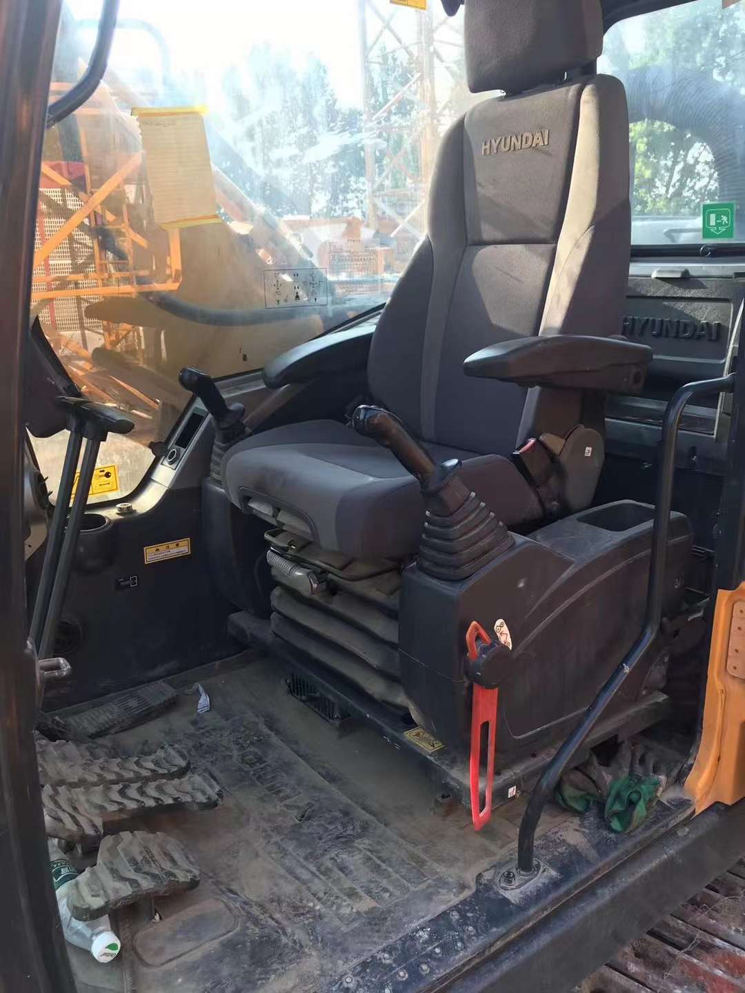 Hot Sale Used Hyundai 225 Excavator Price 2022