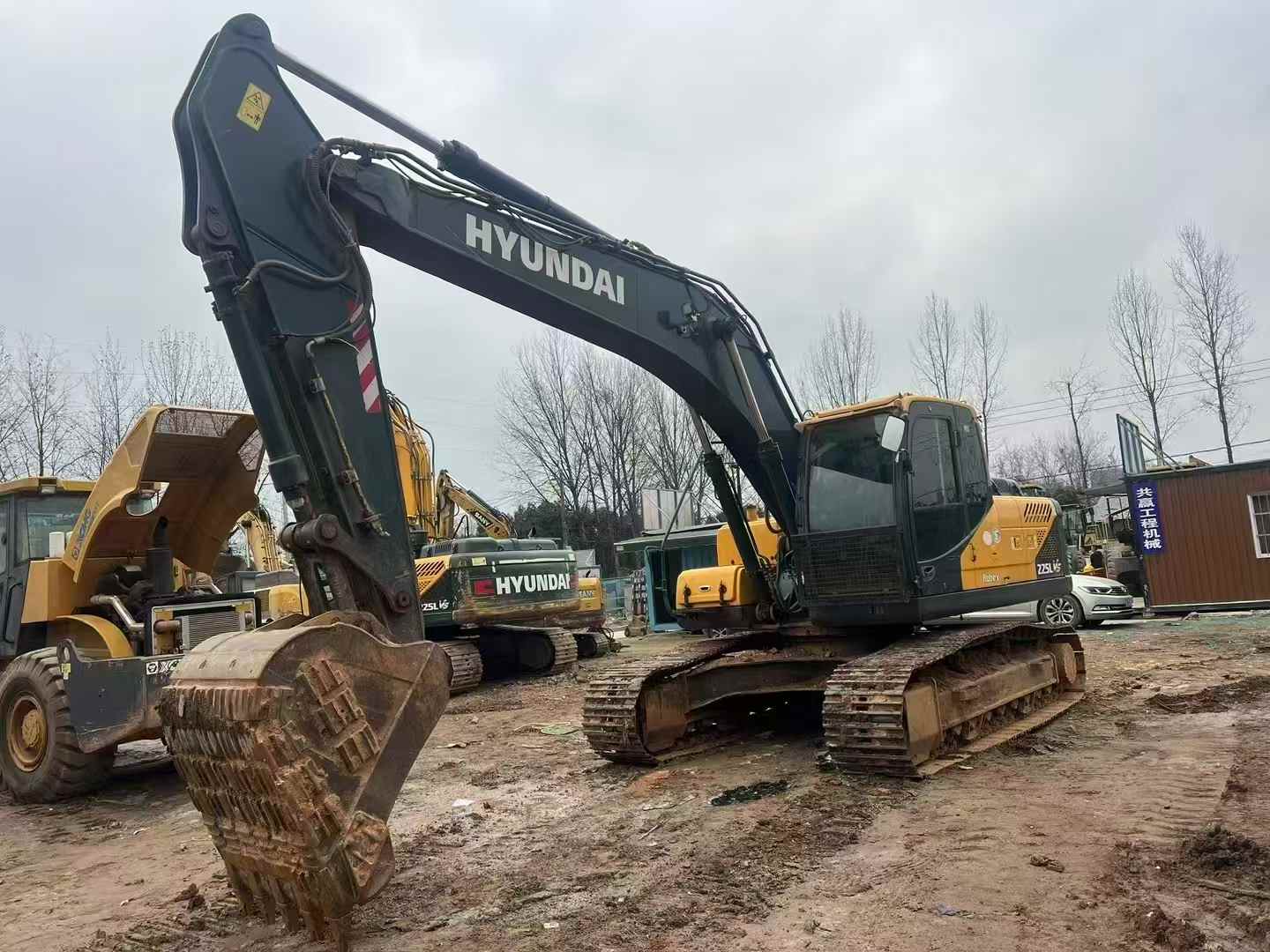 2021 Year Used Hyundai R225 Excavator for Sale