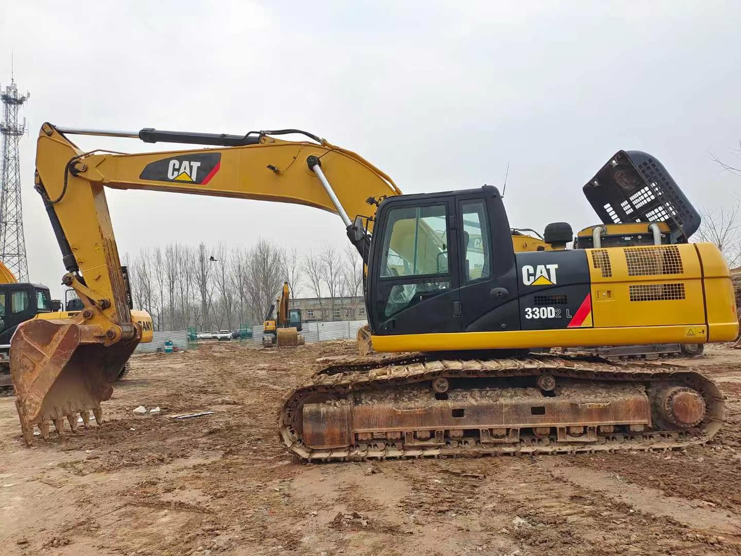 Escavadora Cat 330 usada ano 2018 para venda