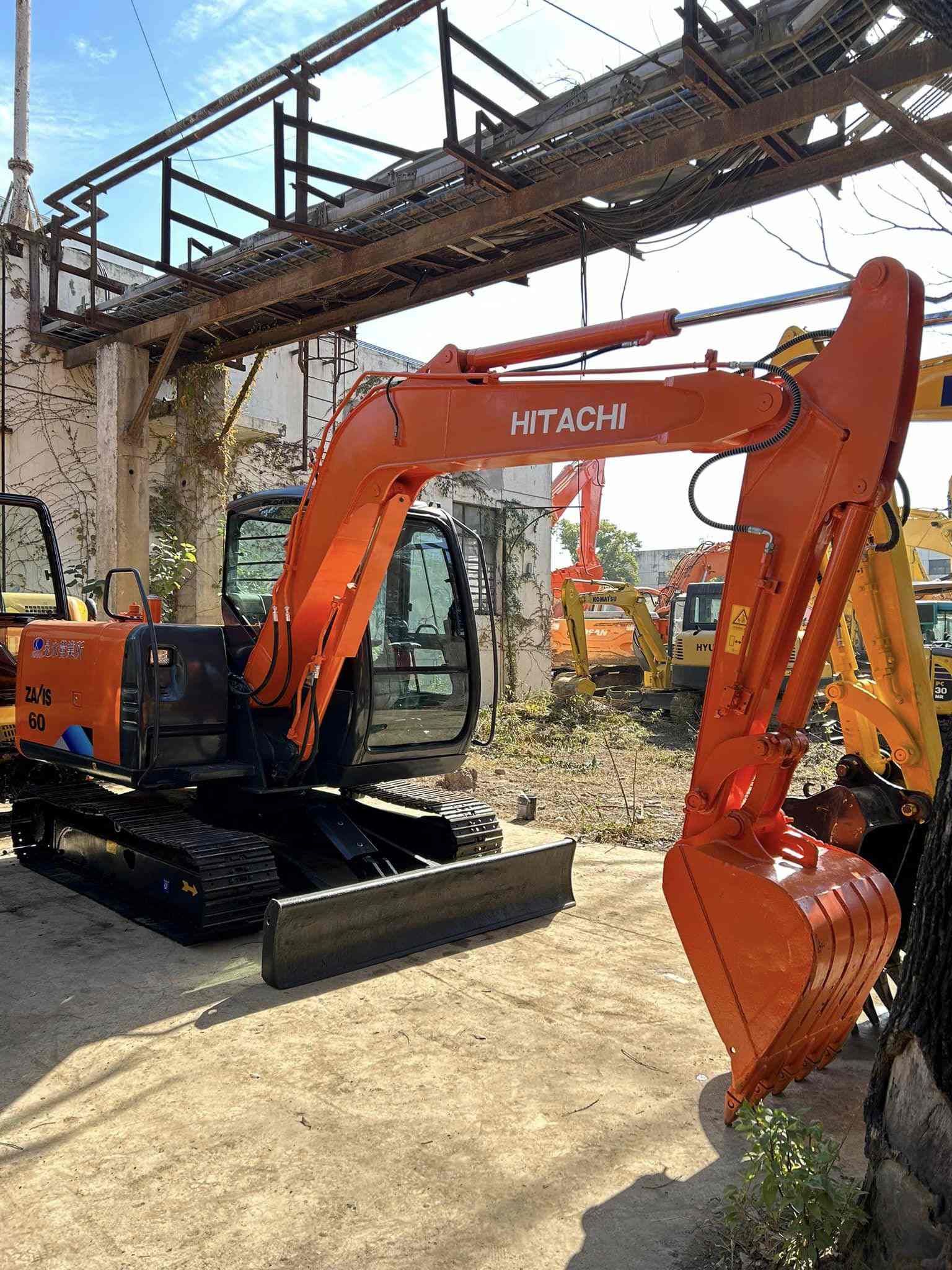 Hitachi ZX60 использовал Excavator 2020 для продажи