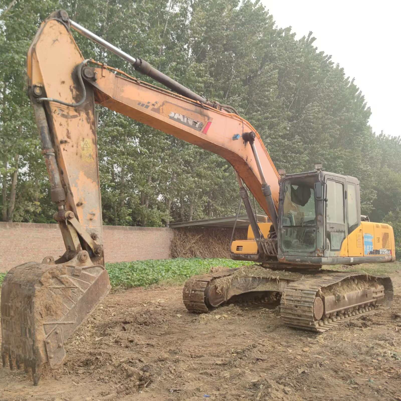 Sany 215 Excavator 2013 Used Reliable Performance