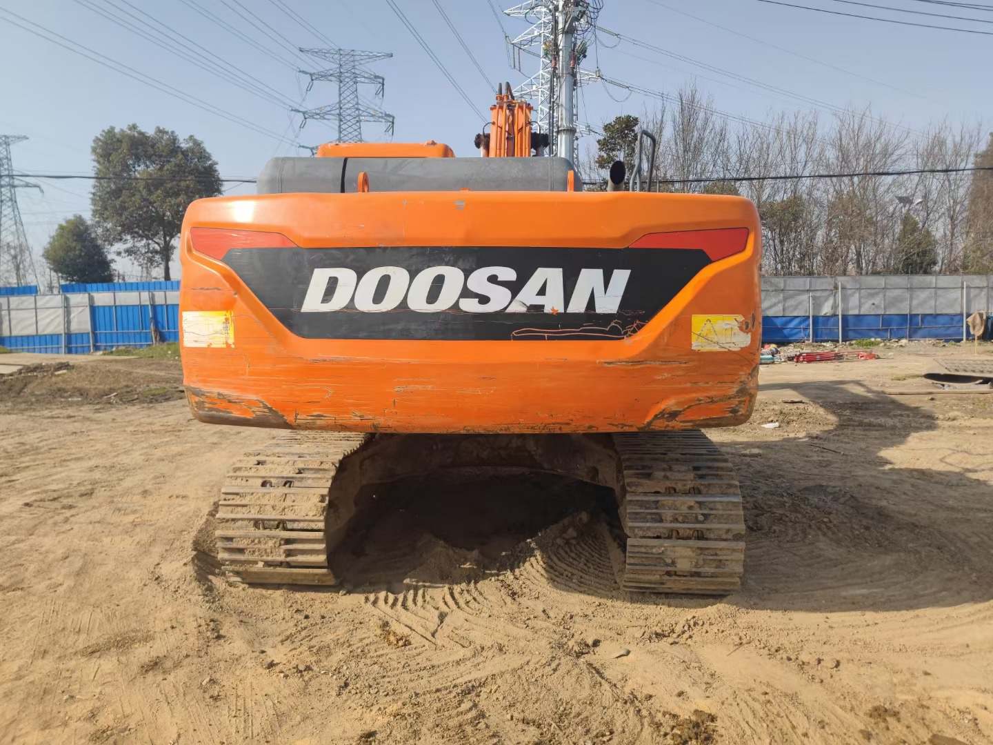 Pelle sur chenilles Doosan DX215 (2021) à vendre