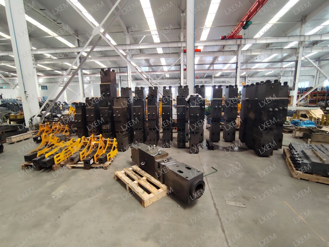 Brise-béton hydraulique de type supérieur LXT850