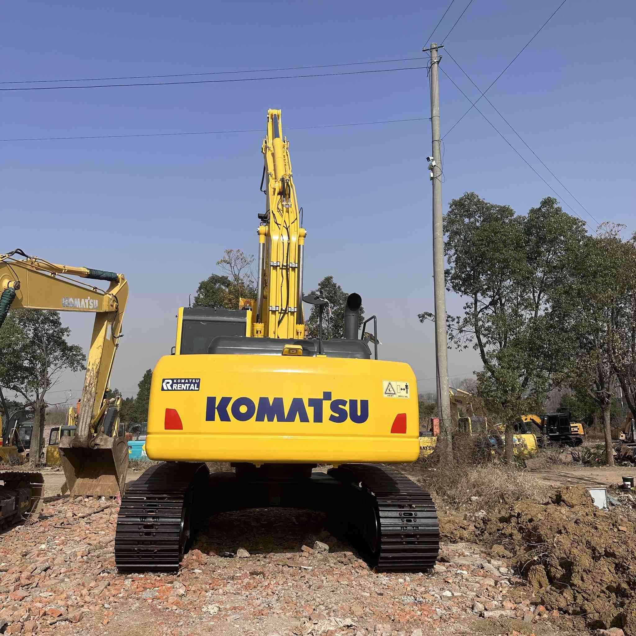 Komatsu PC240 24T Excavator 2021 используется для продажи