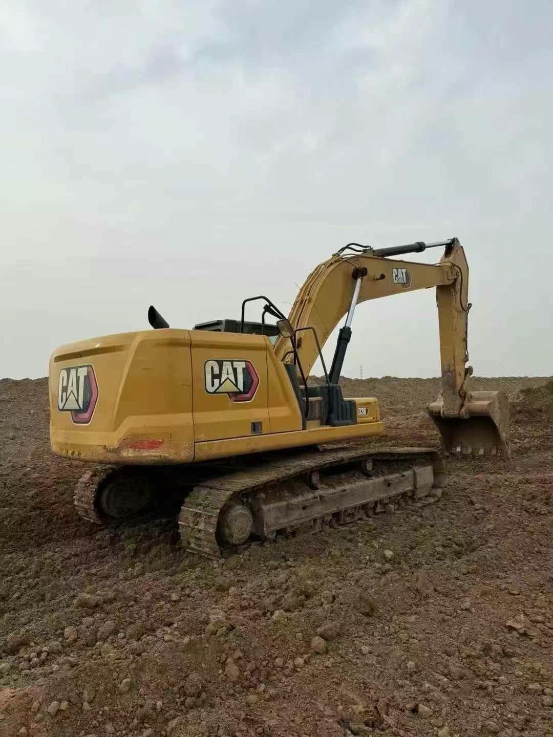 Venda Escavadeira Cat 330 do Ano 2021 com Baixo Número de Horas