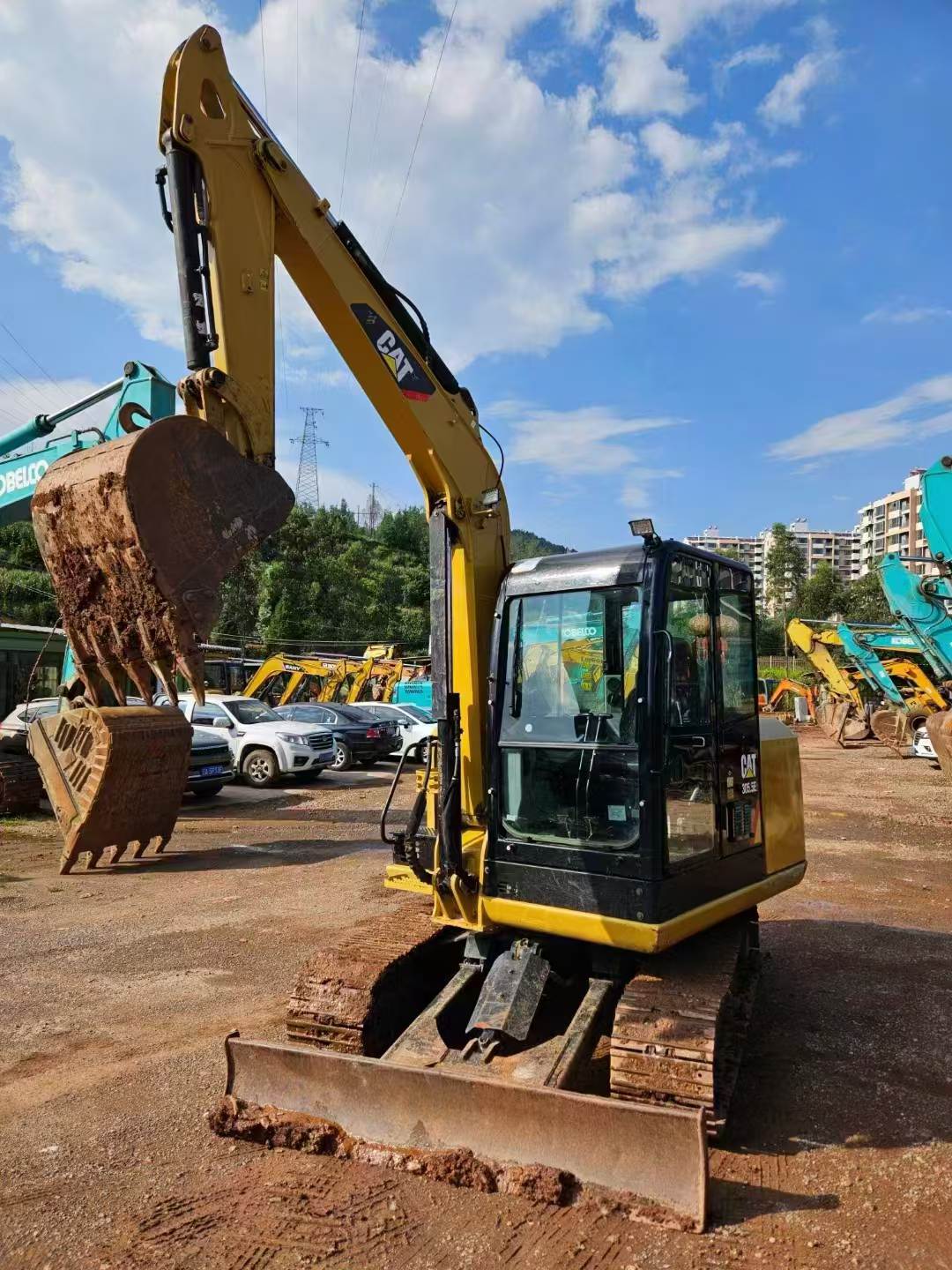 2019 استخدام CAT 305.5 سعر الحفارة