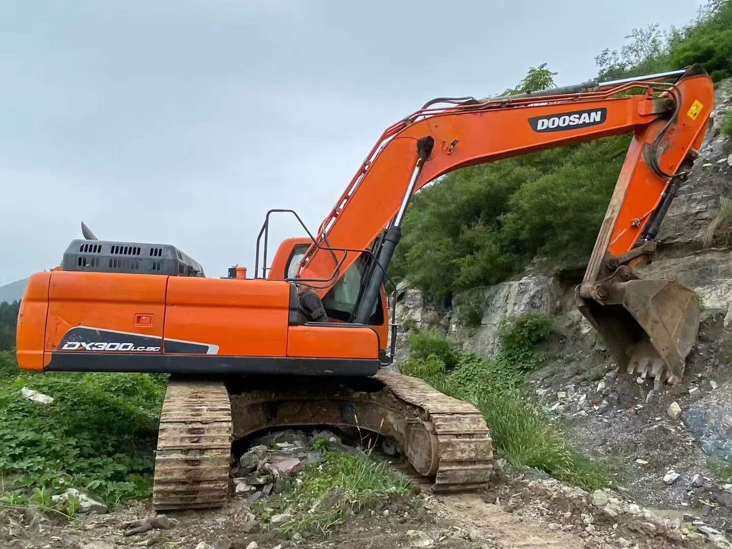 2018 DOOSAN DX300LC المستخدمة حفارة هيدروليكية