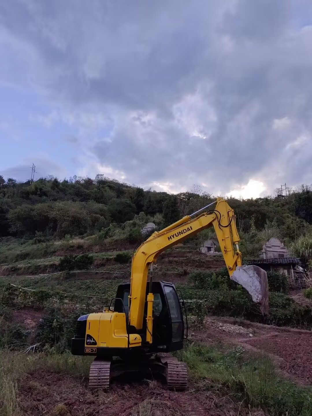 Used Hyundai R80 Excavator for Sale 2016