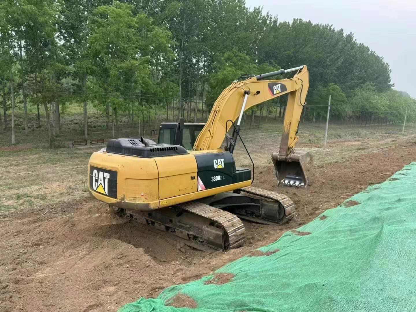 Escavadora Cat 330 usada ano 2017