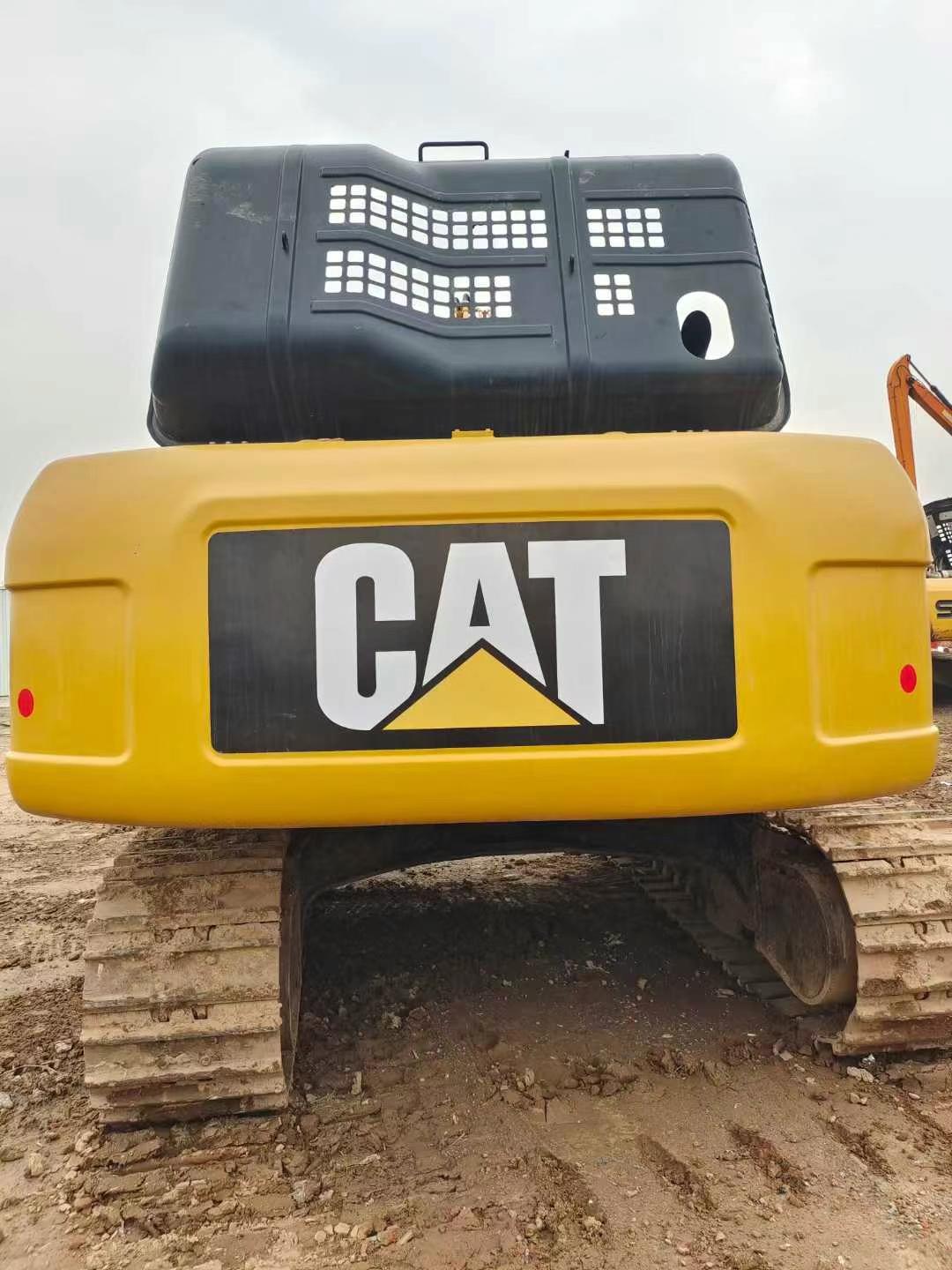 Escavadora Cat 330 usada ano 2018 para venda