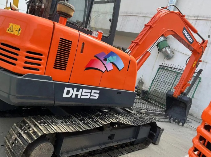 Doosan 55 المستخدمة الحفارة 2019 للبيع