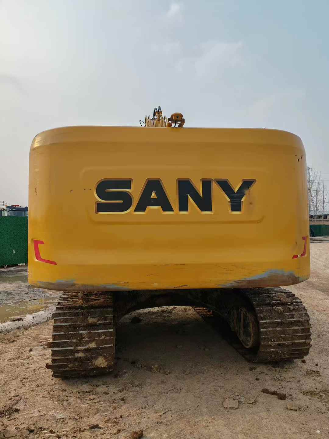 حفارة ساني 205 مستعملة موديل 2023 للبيع