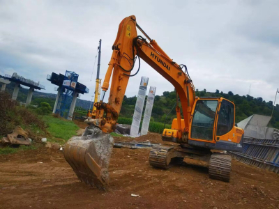 2013 R150 Hyundai Excavator Используется машины