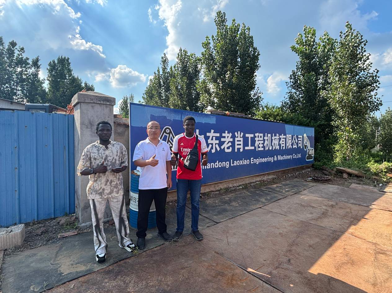 Des experts éthiopiens en construction visitent LXEM Des experts éthiopiens en construction visitent LXEM