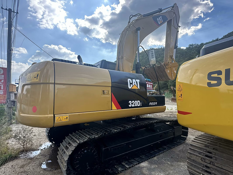 Используемый кот 320 экскаватор на продажу 2018