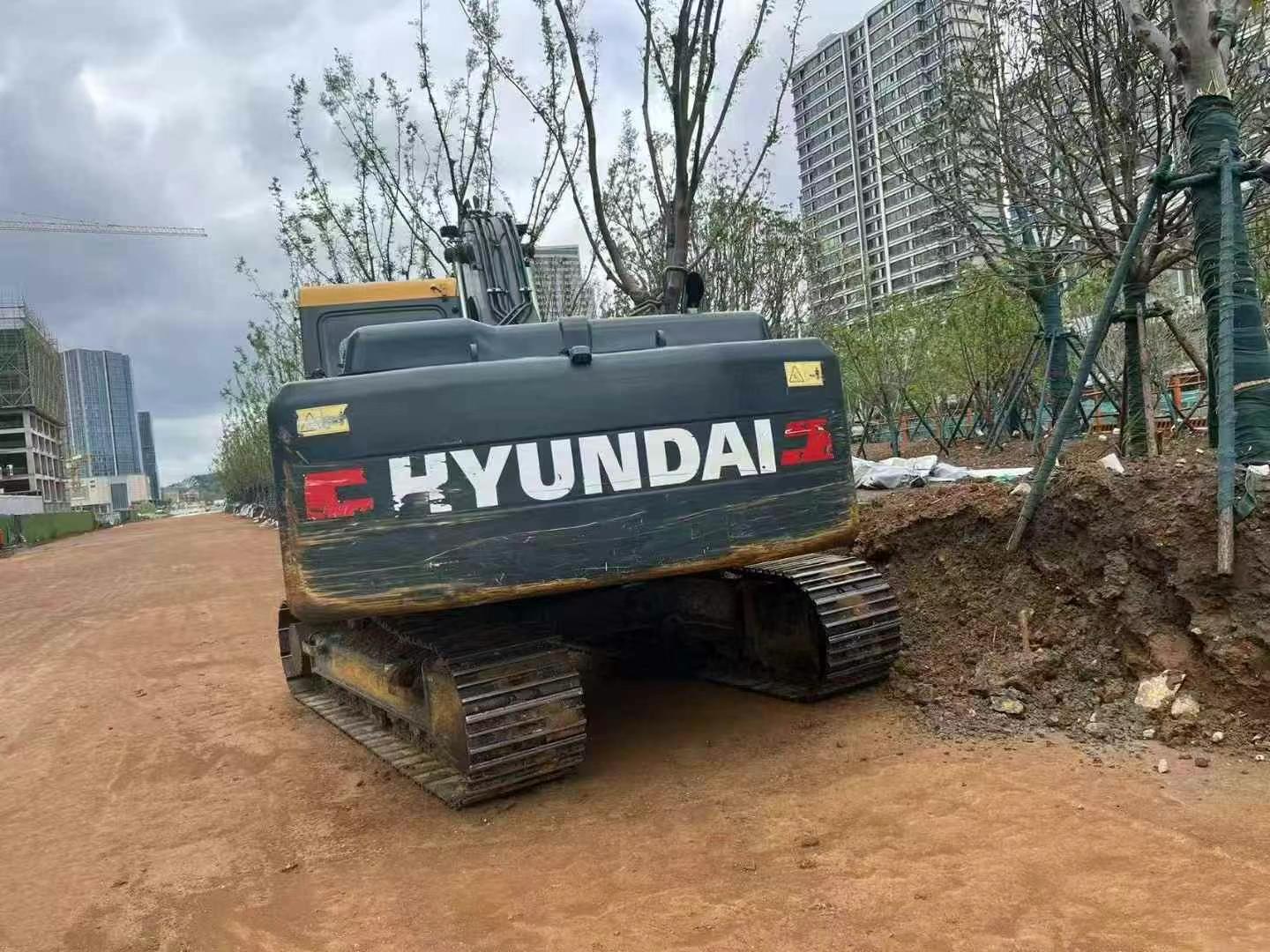 Sale 2020 Year Second Hand Hyundai 215 Crawler Excavator