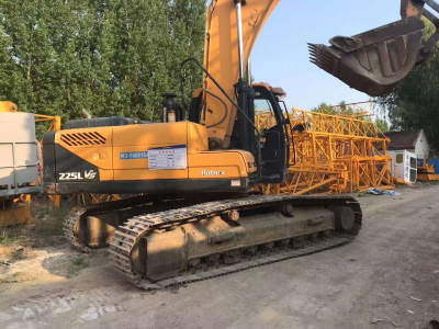 Good Condition Used Hyundai 225 Excavator 2022