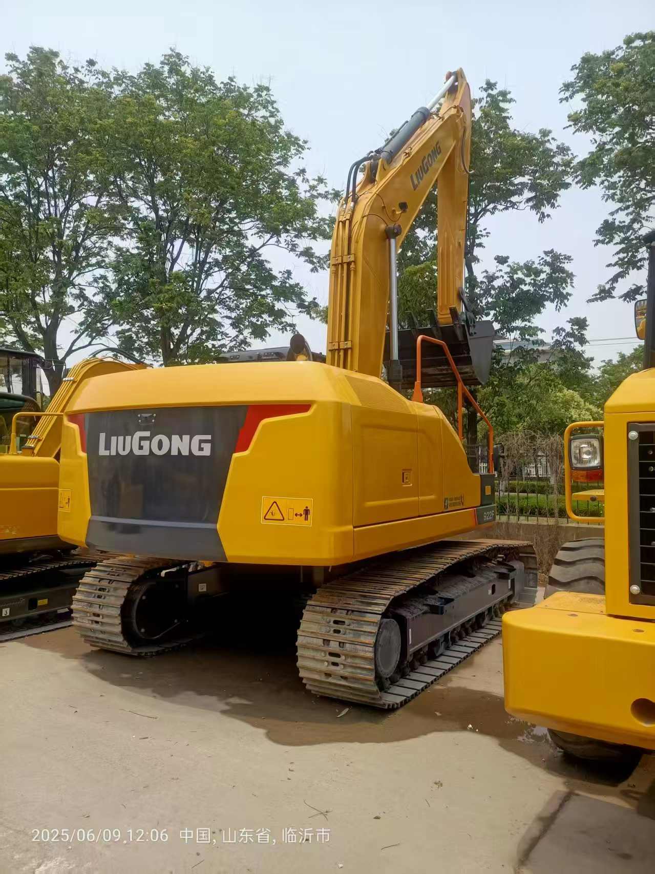 Cheap Sale New Digger Liugong 922F Crawler Excavator