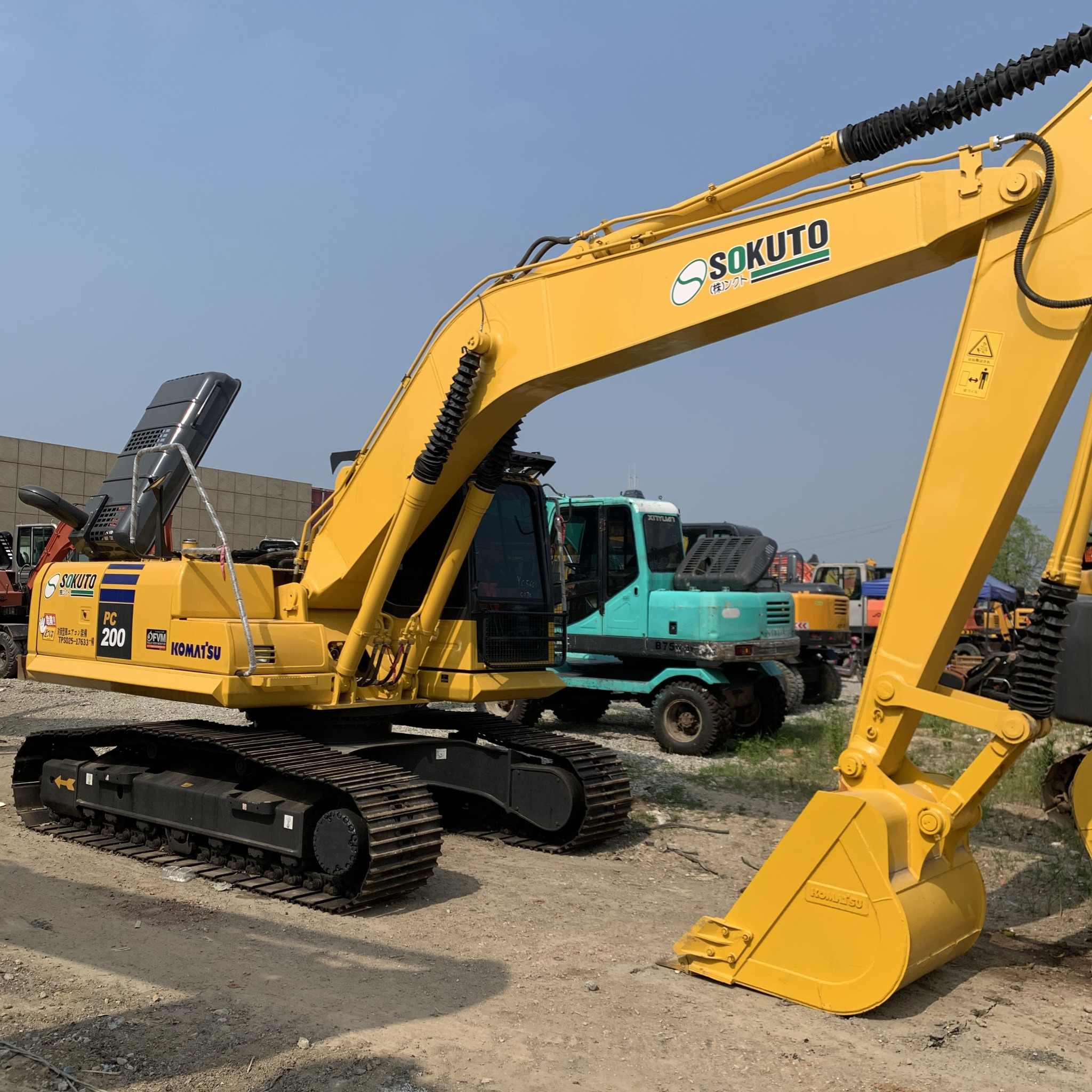 Utilizou a escavadeira Komatsu PC220 para venda 2019