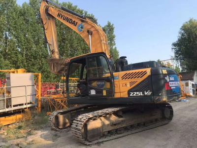 Used Hyundai 225 Excavator for Sale 2022