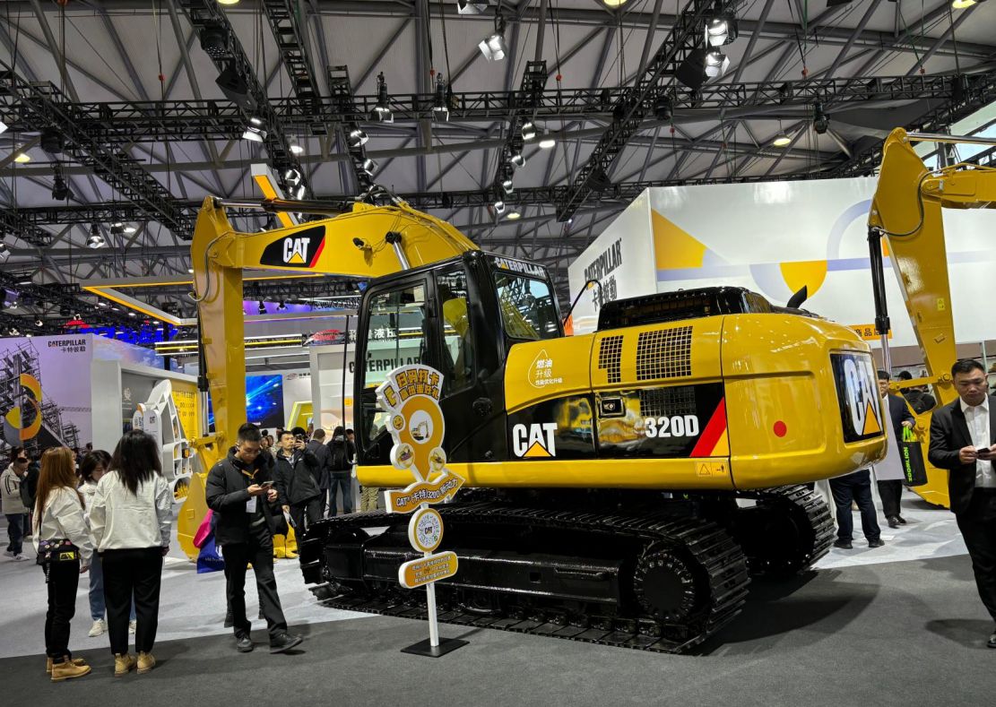 Visits Bauma CHINA in Shanghai Visits Bauma CHINA in Shanghai