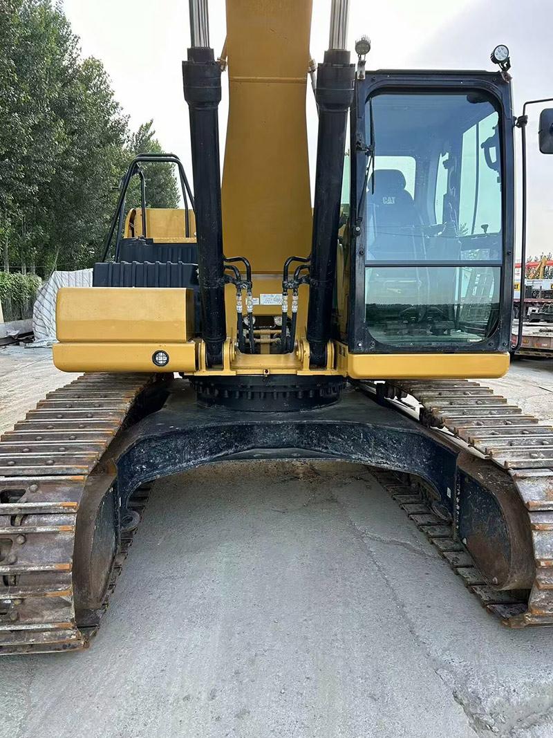 Используемый кот 330 экскаватор на продажу 2020