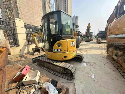 Маленький мини-экскаватор Cat 303.5 2021 года выпуска на продажу