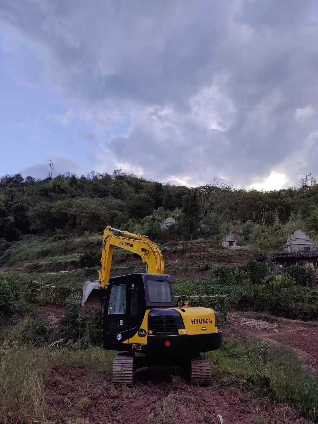 Hyundai R80 8t Excavator 2016 Used