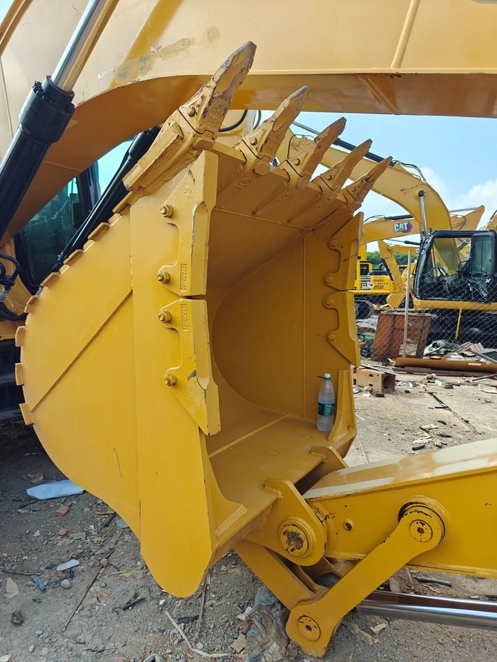 Используемый кот 330 экскаватор на продажу 2021