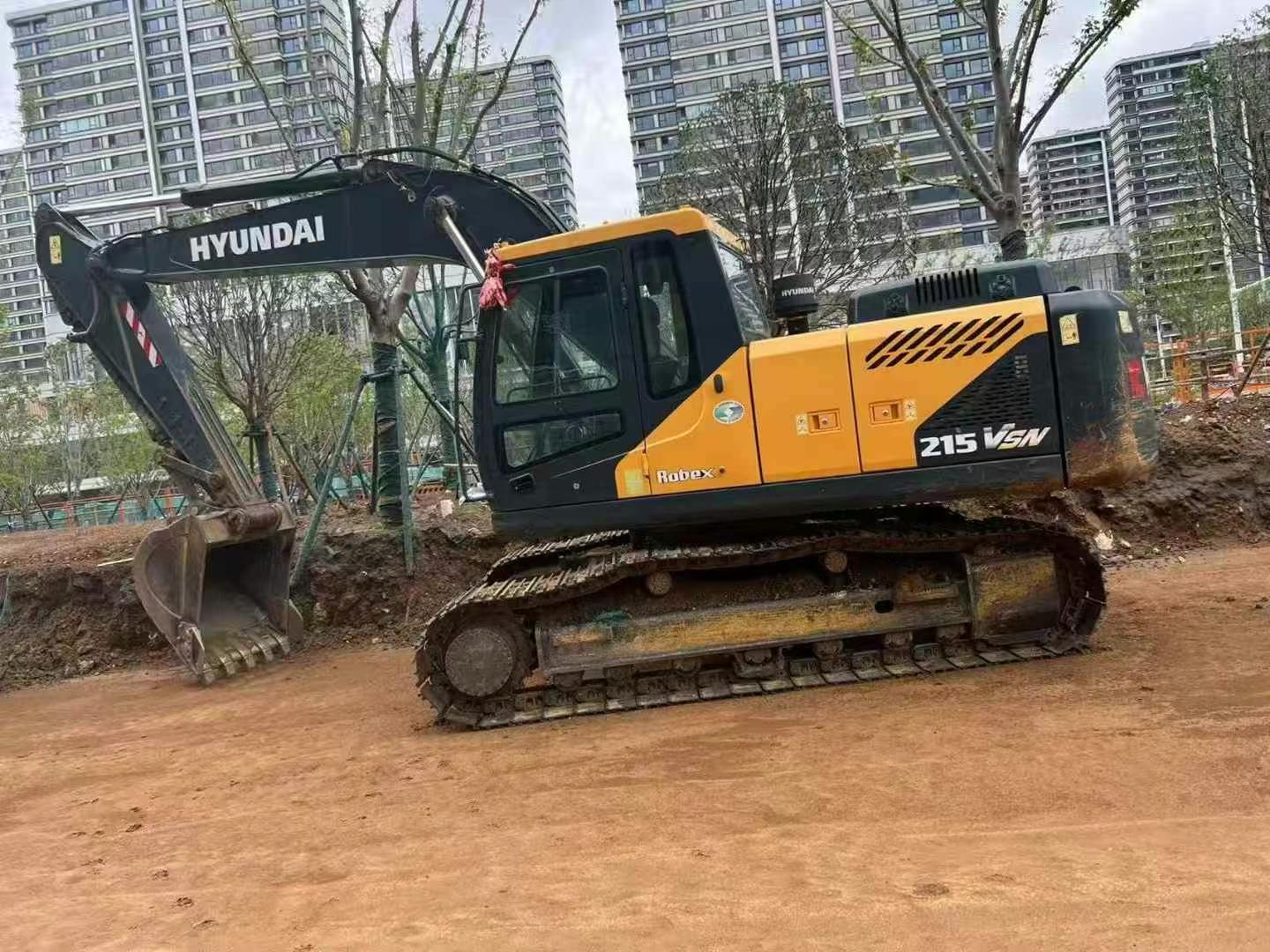 Sale 2020 Year Second Hand Hyundai 215 Crawler Excavator