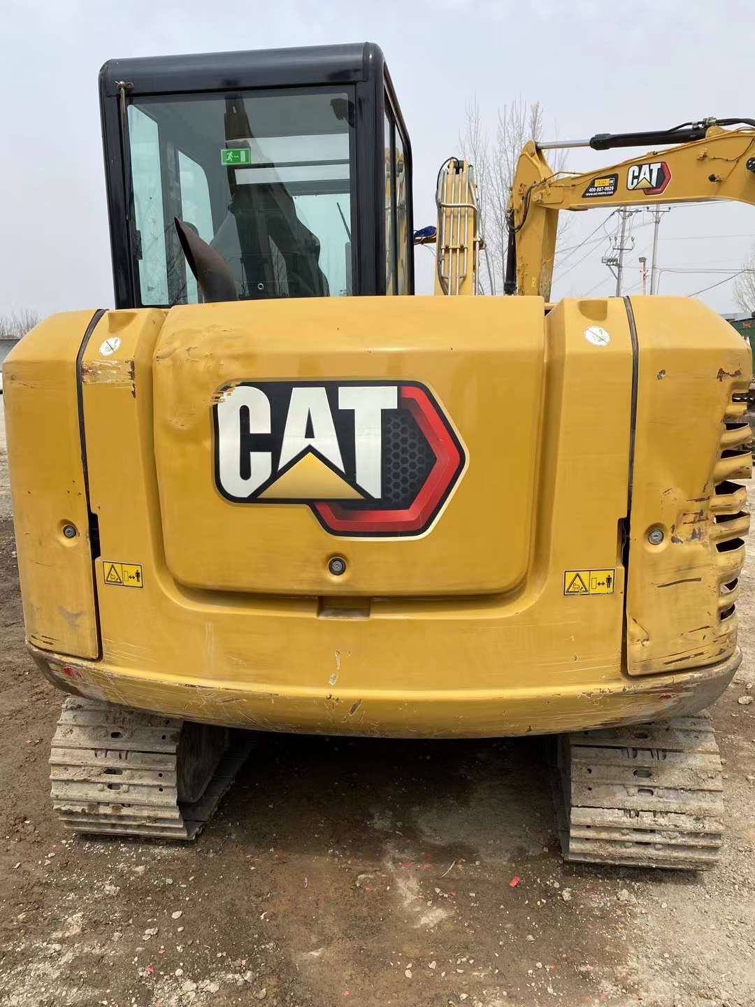 Escavadeira Cat 305.5 usada para venda