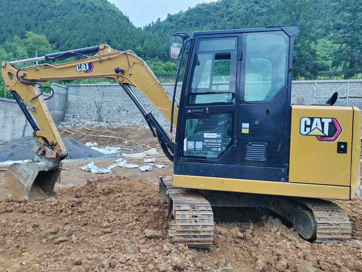 Mini escavadora pequena Cat 305.5 usada 2021 para venda