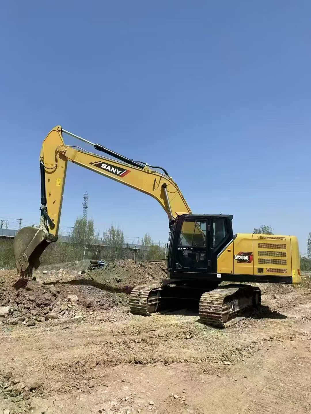 Escavadora Sany 205 usada, ano 2024, com 960 horas, para venda