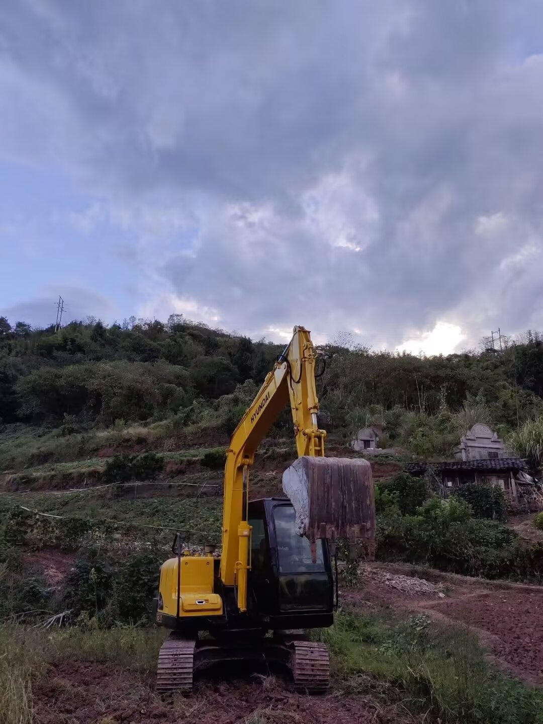 Used Hyundai R80 Excavator for Sale 2016