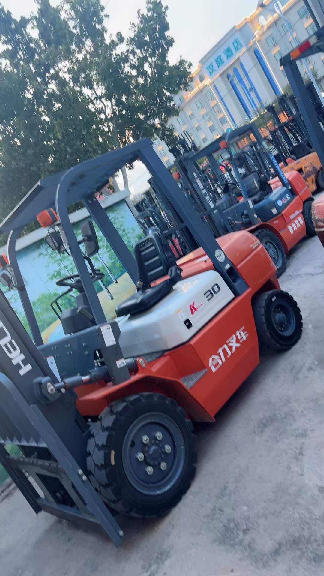 Высота подъема дизельного вилочного погрузчика Heli 3 тонны с боковым смещением